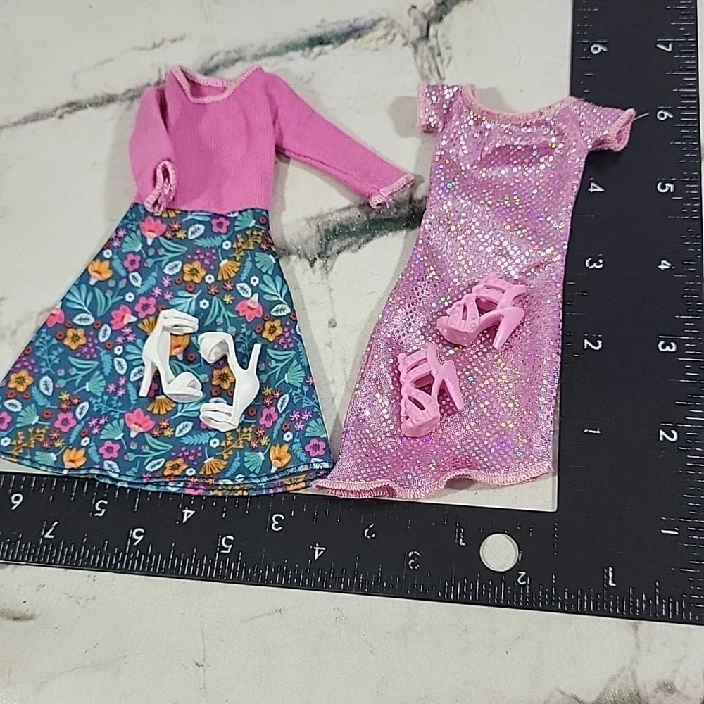Barbie Doll Clothes Lot Pink Dresses 2 Pairs Shoes Heels‎ Mattel